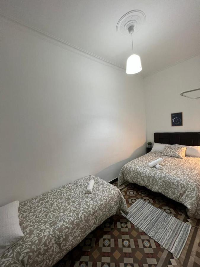 A & M Barcelona Hostal Ngoại thất bức ảnh