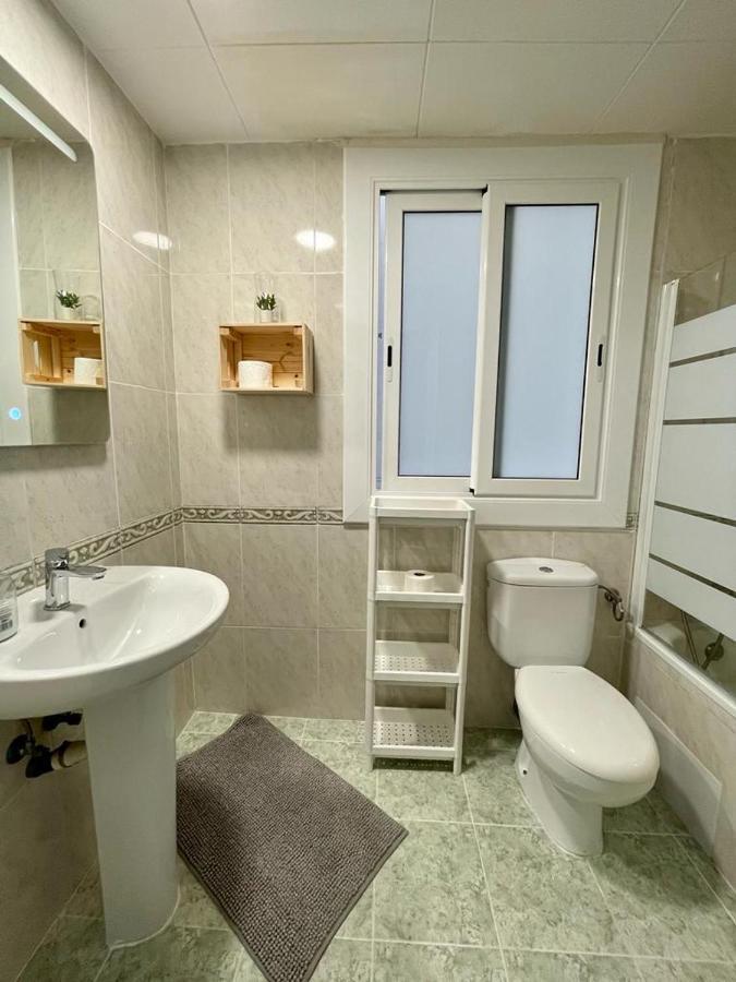 A & M Barcelona Hostal Ngoại thất bức ảnh